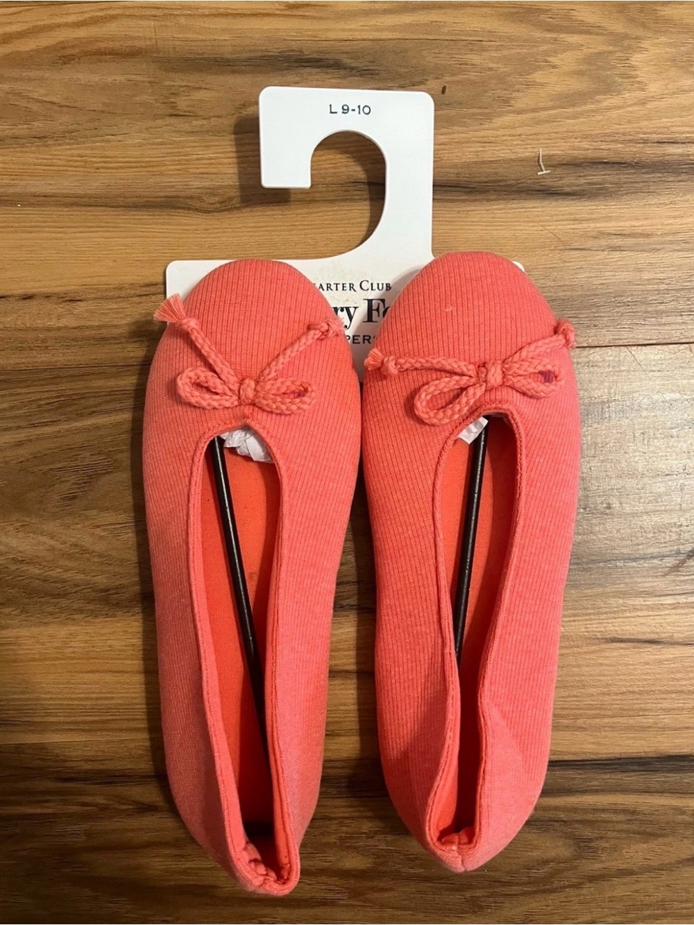 Charter Club Women’s Bow Accent Padded Round Toe Slippers, Coral Large (9-10)